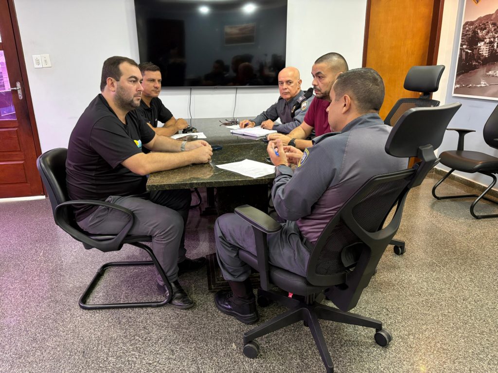 Segurança da Festa de Cachoeiro 2026 é discutida em reunião com autoridades locais Festa de Cachoeiro 2026 terá forte esquema de segurança com integração das forças policiais - Prefeitura de Cachoeiro de Itapemirim