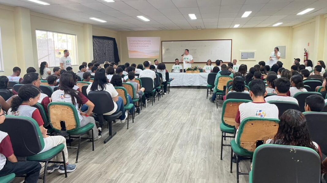 Notícia Seminário promove debate sobre prevenção ao uso de álcool e outras drogas em Anchieta - Prefeitura Municipal de Anchieta