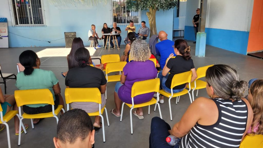 Cachoeiro discute com moradores construção de nova creche em Itaoca Prefeitura dialoga com moradores sobre construção de nova creche em Itaoca - Prefeitura de Cachoeiro de Itapemirim