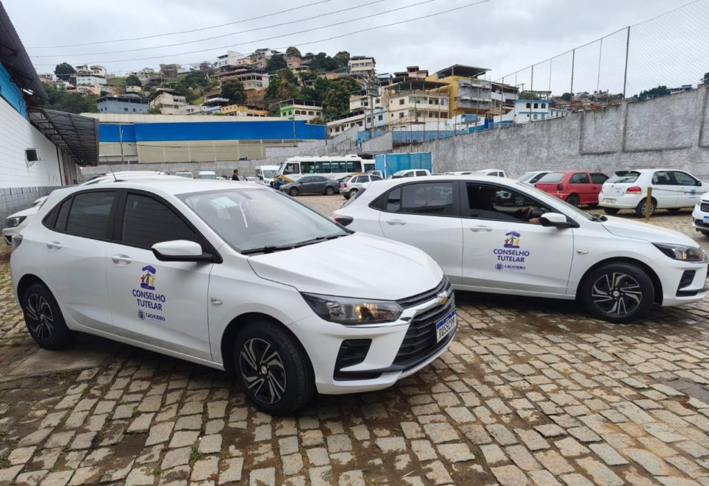 Cachoeiro entrega novos veículos ao Conselho Tutelar para fortalecer atendimento à infância Semdes entrega novos veículos às Regionais do Conselho Tutelar de Cachoeiro - Prefeitura de Cachoeiro de Itapemirim