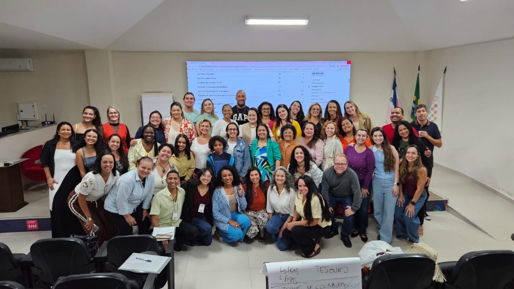 Cachoeiro participa de capacitações para aprimorar serviços socioassistenciais locais Capacitação fortalece atuação da Semdes na assistência social de Cachoeiro - Prefeitura de Cachoeiro de Itapemirim