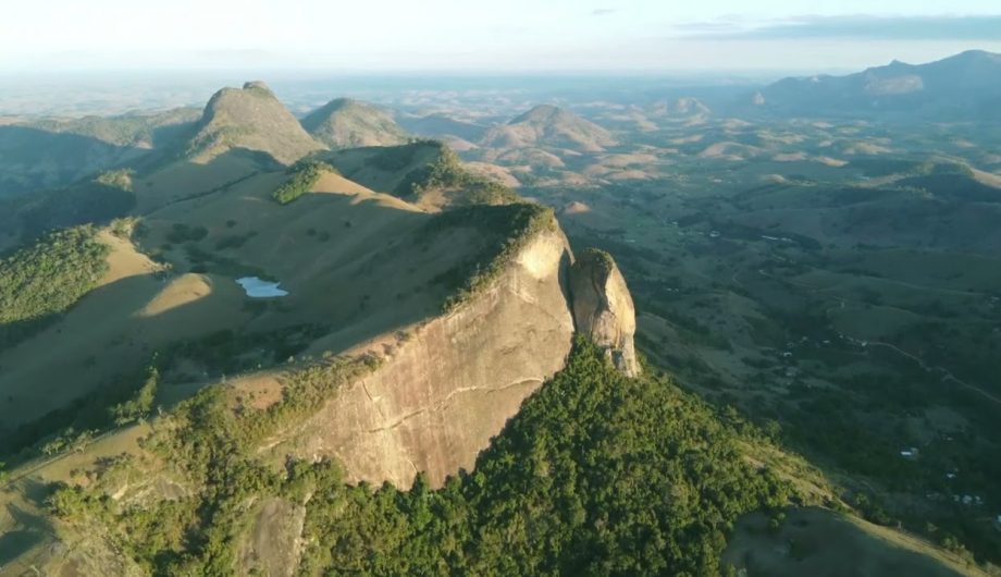 Caminhada até a Pedra do Índio acontece em Cachoeiro neste domingo, dia 19 Cachoeiro promove caminhada até a Pedra do Índio no domingo (19) - Prefeitura de Cachoeiro de Itapemirim