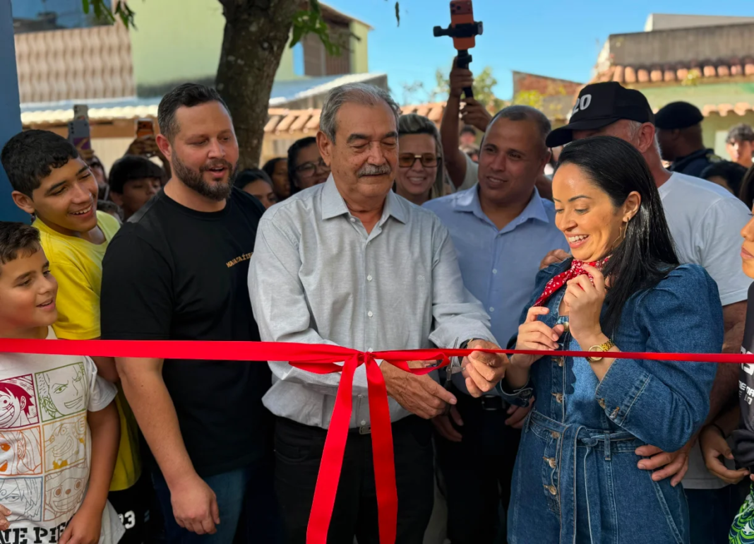 Escola Nagib Meleipe é inaugurada em Marataízes 