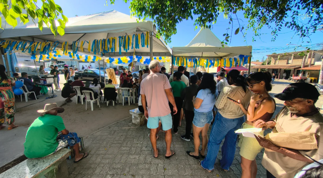 Mutirão Marataízes em Ação atrai moradores para Lagoa Dantas Pracinha de Lagoa Dantas cheia no mutirão Marataízes em Ação