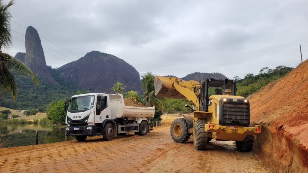 Prefeitura de Cachoeiro avança em obras viárias no Parque do Itabira Prefeitura de Cachoeiro avança com obras de infraestrutura no Parque do Itabira - Prefeitura de Cachoeiro de Itapemirim