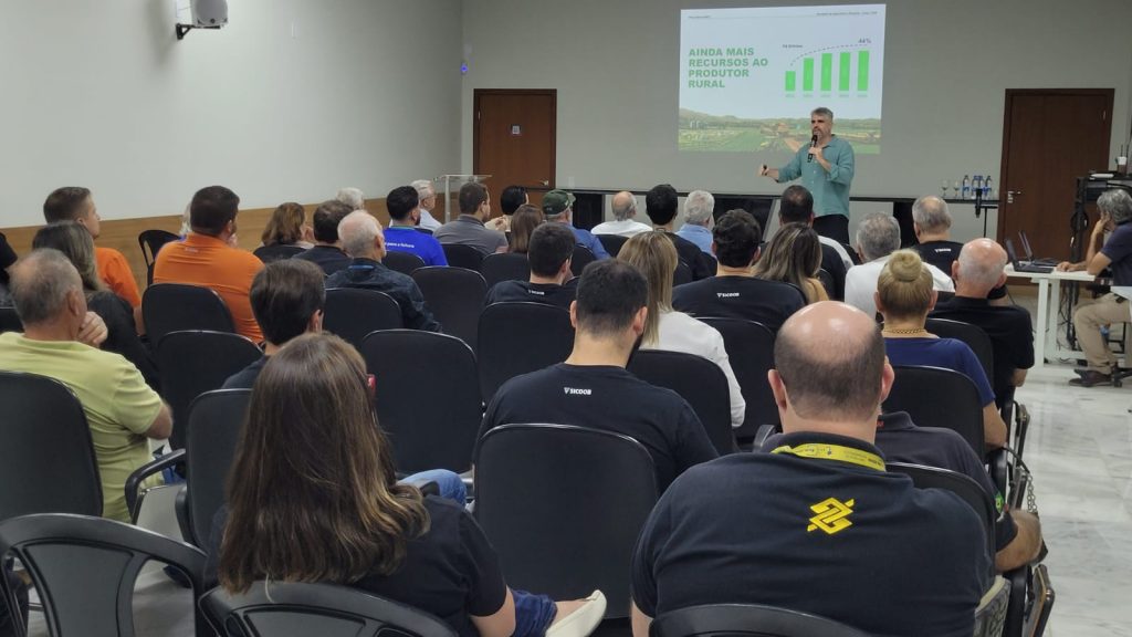 Prefeitura apresenta oportunidades de crédito para produtores rurais de Cachoeiro - Prefeitura de Cachoeiro de Itapemirim
