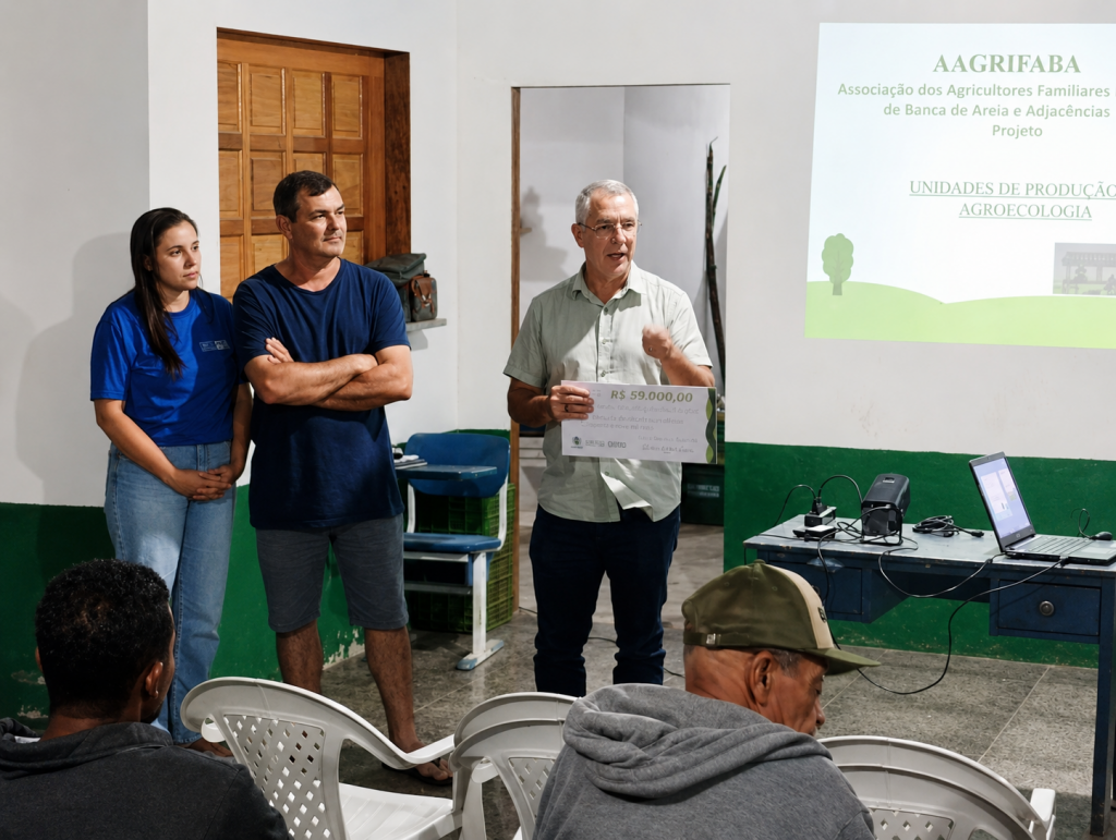 Prefeitura orienta produtores sobre descarte correto de embalagens de agrotóxicos em Pacotuba - Prefeitura de Cachoeiro de Itapemirim