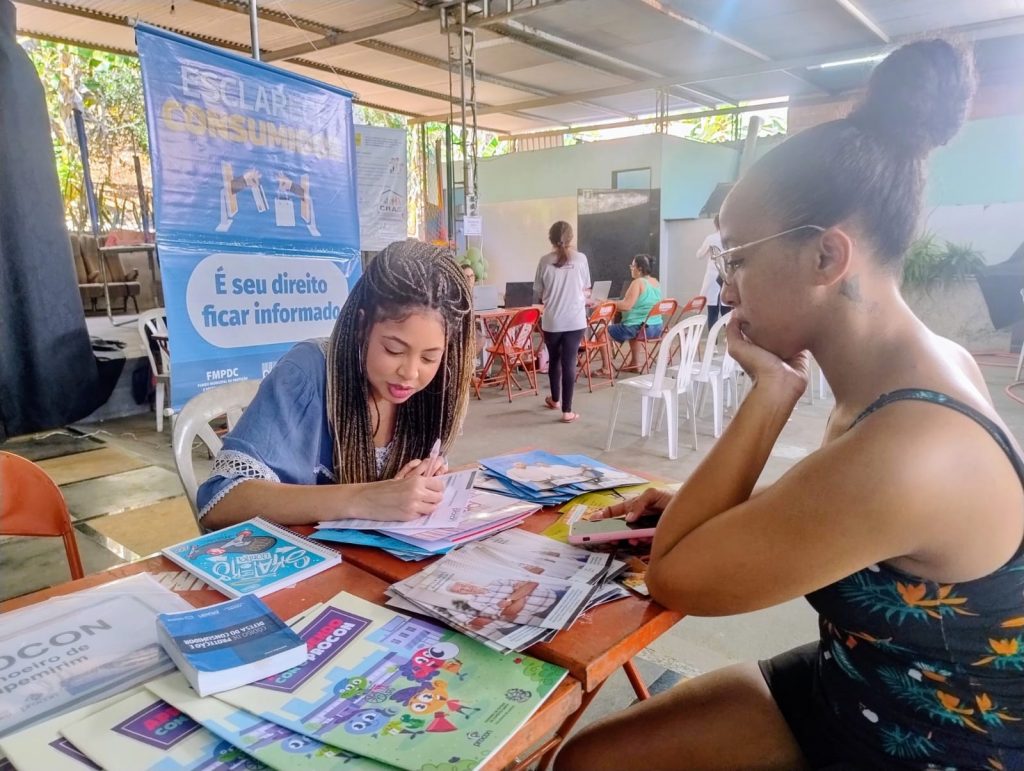 Procon de Cachoeiro realiza atendimentos itinerantes e palestras para comunidade Procon de Cachoeiro abre agenda para o Projeto Itinerante no mês de setembro - Prefeitura de Cachoeiro de Itapemirim