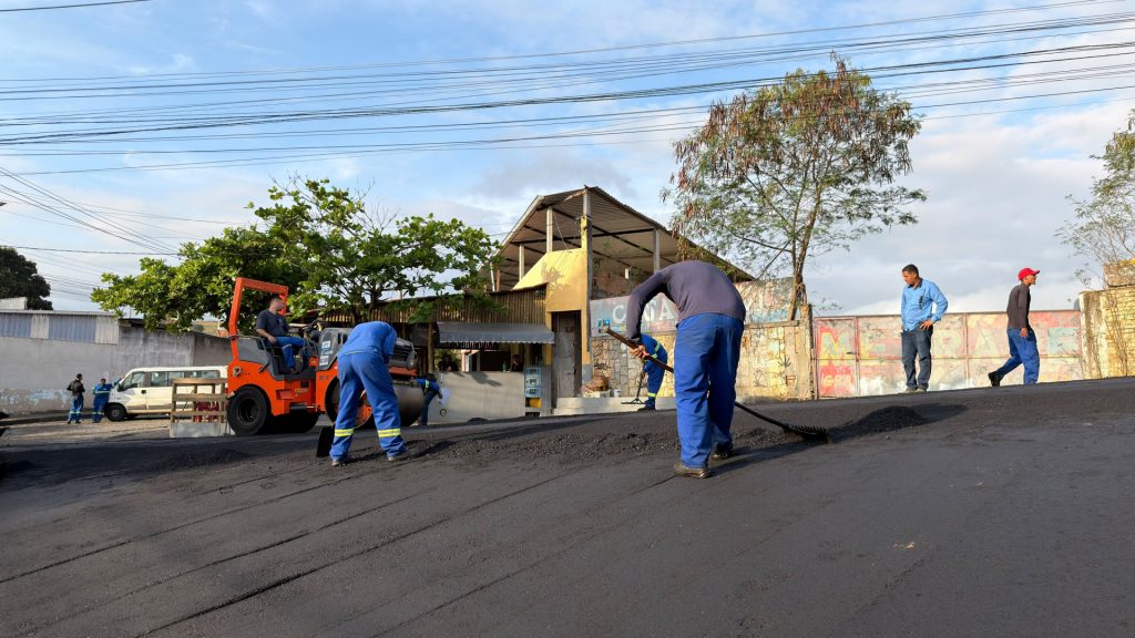 Recapeamento avança em Cachoeiro: obras no bairro Abelardo Machado e ruas próximas Obras de asfaltamento chegam ao encontro com o Alto Novo Parque - Prefeitura de Cachoeiro de Itapemirim