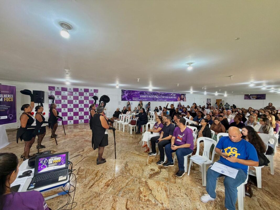 Seminário em Marataízes discute estratégias no combate à violência feminina Seminário em Marataízes fortalece o combate às violências contra as mulheres