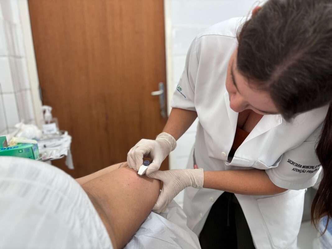 Ações de prevenção ao câncer de mama em Marataízes no Outubro Rosa Ações do Outubro Rosa nos postos de saúde de Marataízes