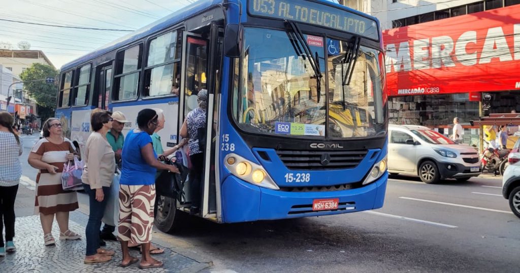 Migração do Cartão Sênior para novo sistema de bilhetagem em Cachoeiro começa em 26 de outubro Idosos serão os primeiros a migrar para o Cartão Mais Cachoeiro - Prefeitura de Cachoeiro de Itapemirim