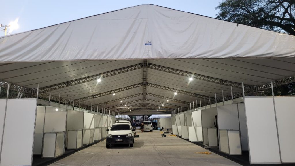 Preparativos avançam para a Oktober Fest em Cachoeiro de Itapemirim, que inicia nesta sexta-feira Cachoeiro entra no clima da Oktober Fest com montagem da estrutura para o festival - Prefeitura de Cachoeiro de Itapemirim